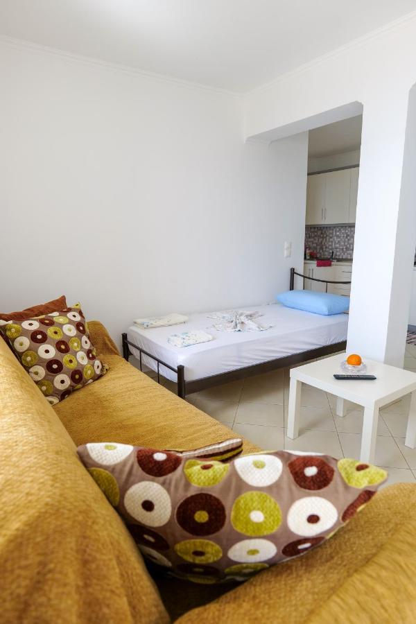 Hotel Duka'S House à Lukovë Extérieur photo